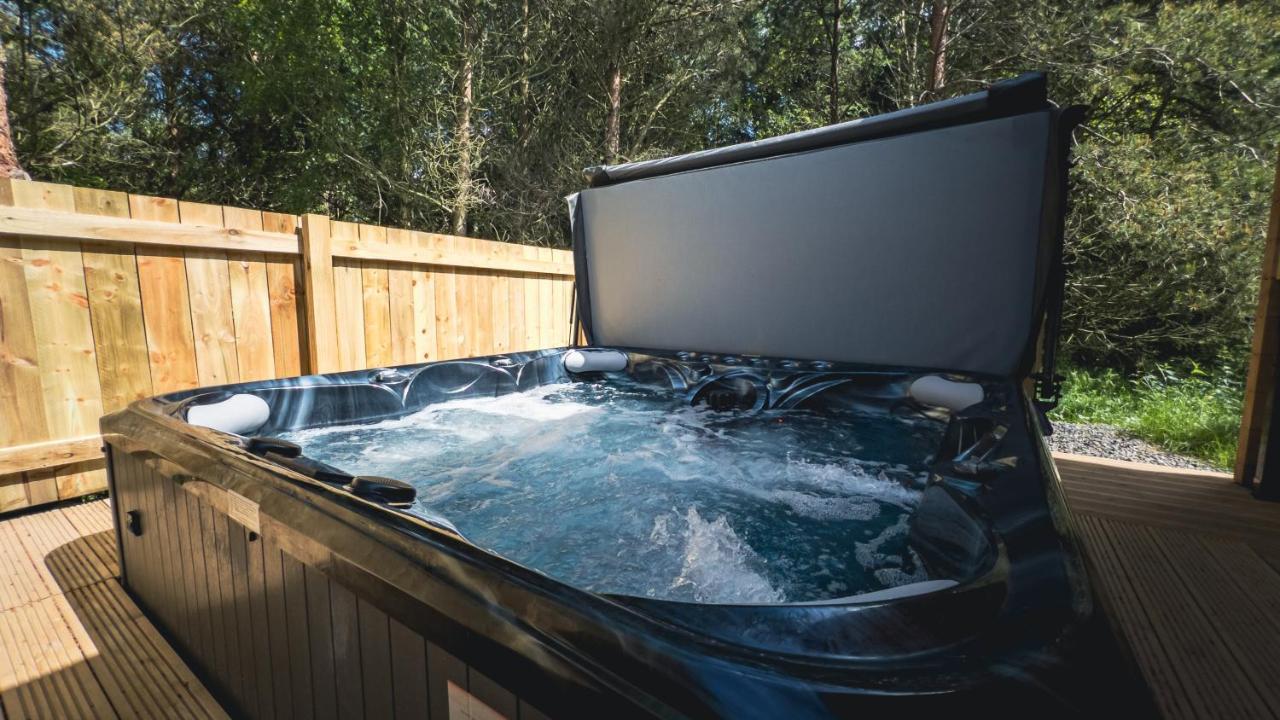 Sundance Lodge, Fantastic New Cabin With Hot Tub - Sleeps 6 - Largest In Felmoor Park Morpeth Esterno foto